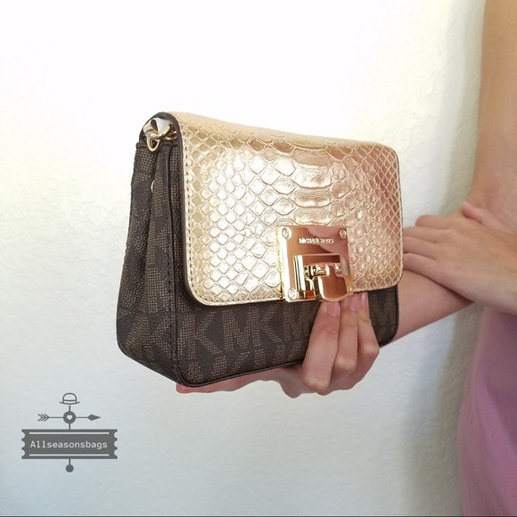 NWT Michael Kors Tina Small clutch crossbody gold - Picture 7 of 8